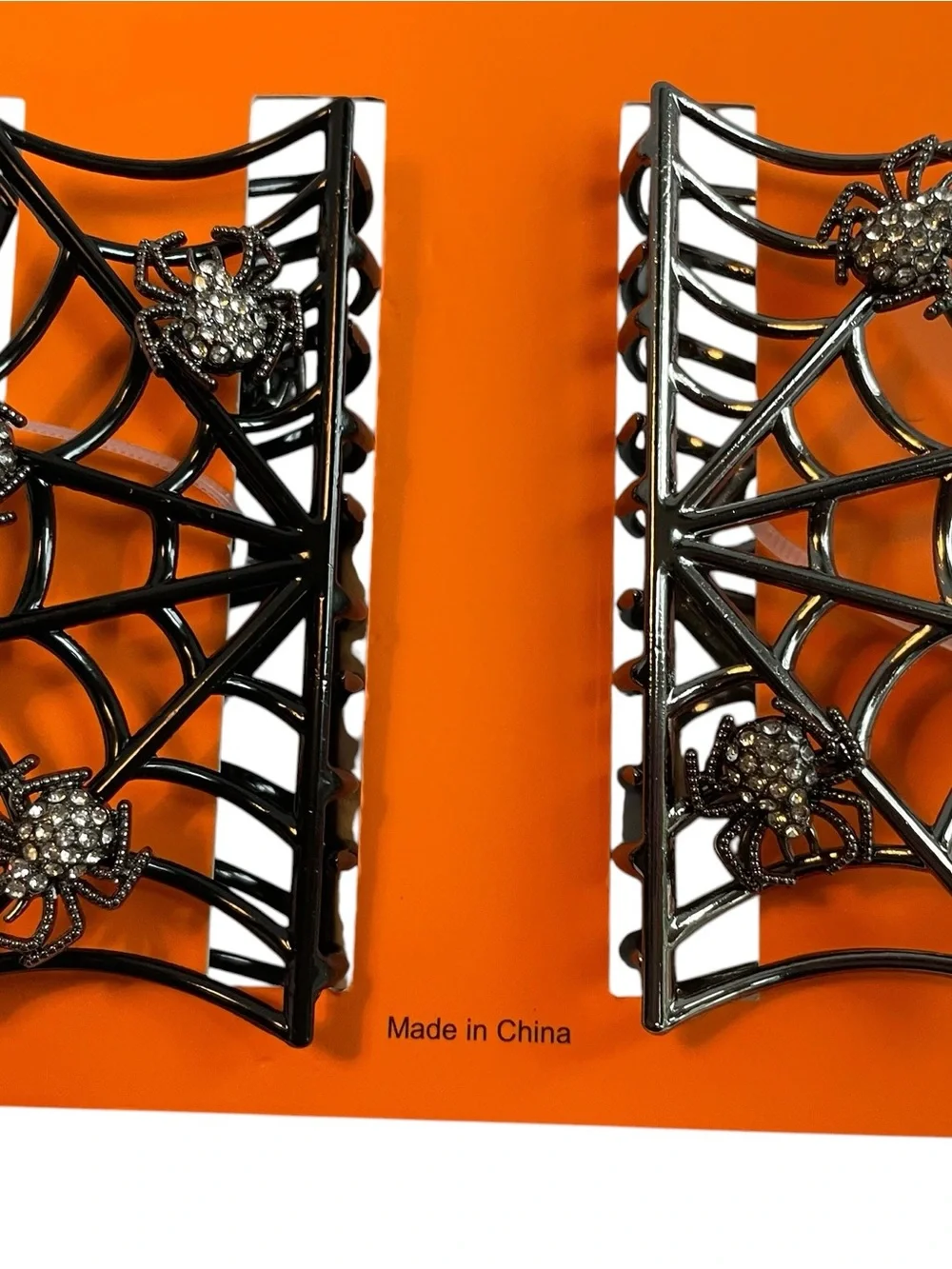 Piper festive spider